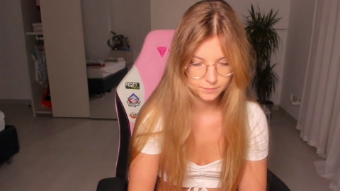 Cassy_cum  10-11-2022